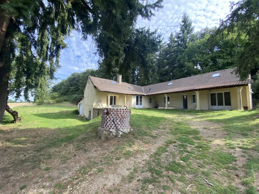 thumbnail of estate's photo