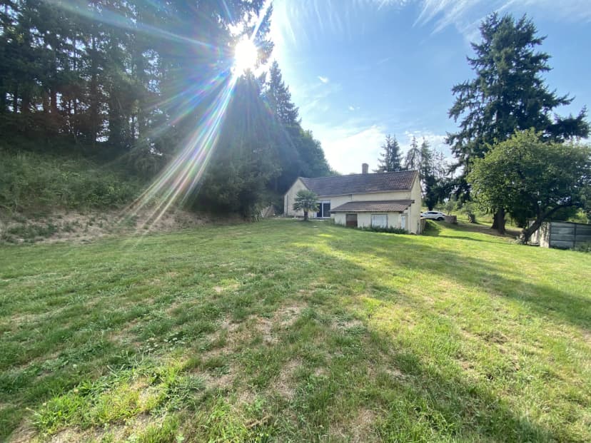 thumbnail of estate's photo