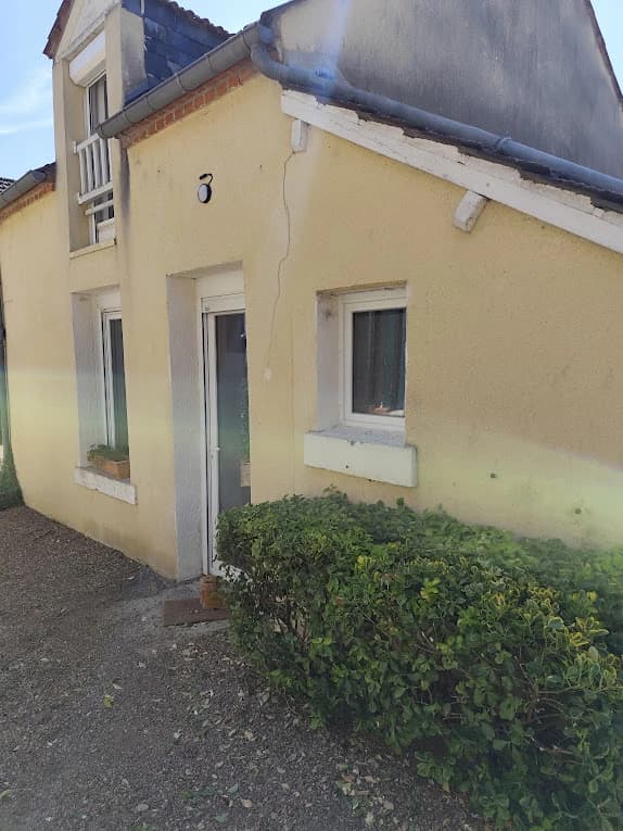 thumbnail of estate's photo