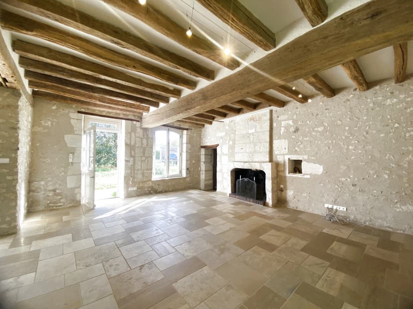 thumbnail of estate's photo