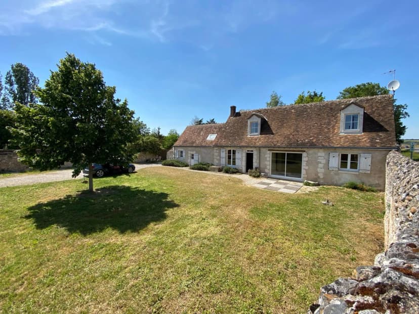 thumbnail of estate's photo