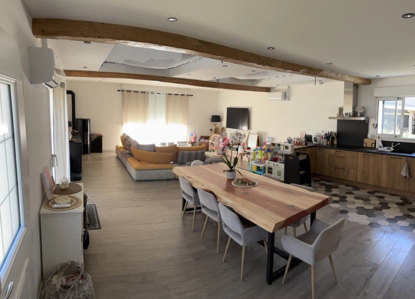 thumbnail of estate's photo