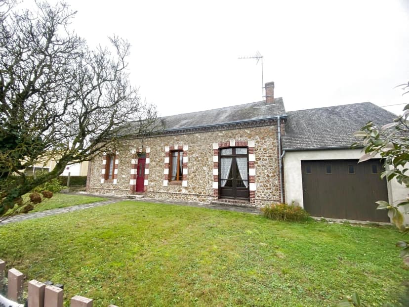 thumbnail of estate's photo